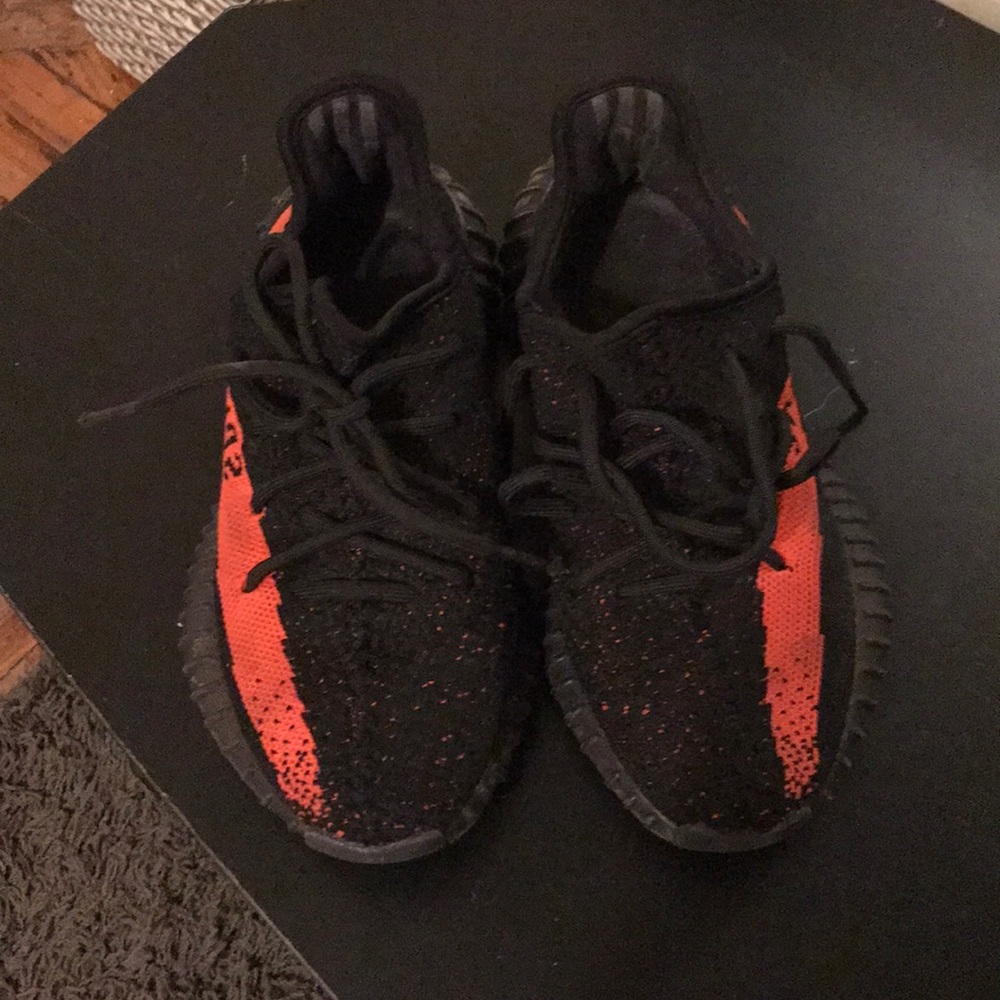 Official yeezy size 5 size in condition 9/10